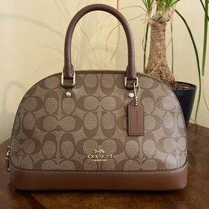 Coach Purse! Used once or twice; in very good condition!!